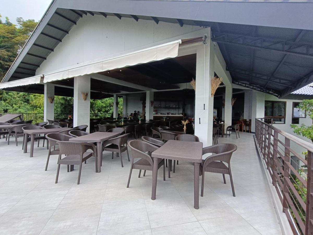 Mist Mountain Resort Powered By Cocotel Cebu Exterior photo