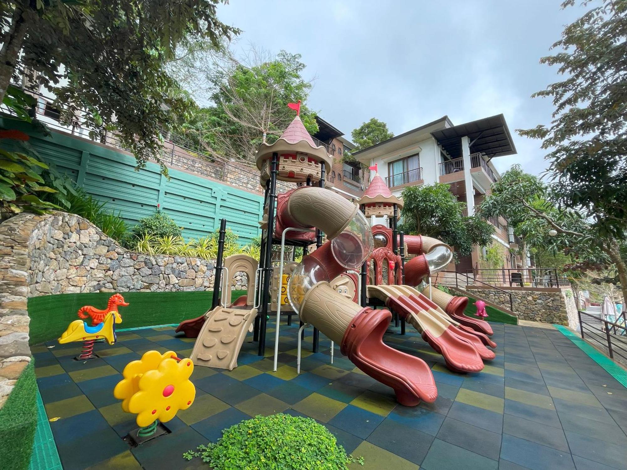 Mist Mountain Resort Powered By Cocotel Cebu Exterior photo