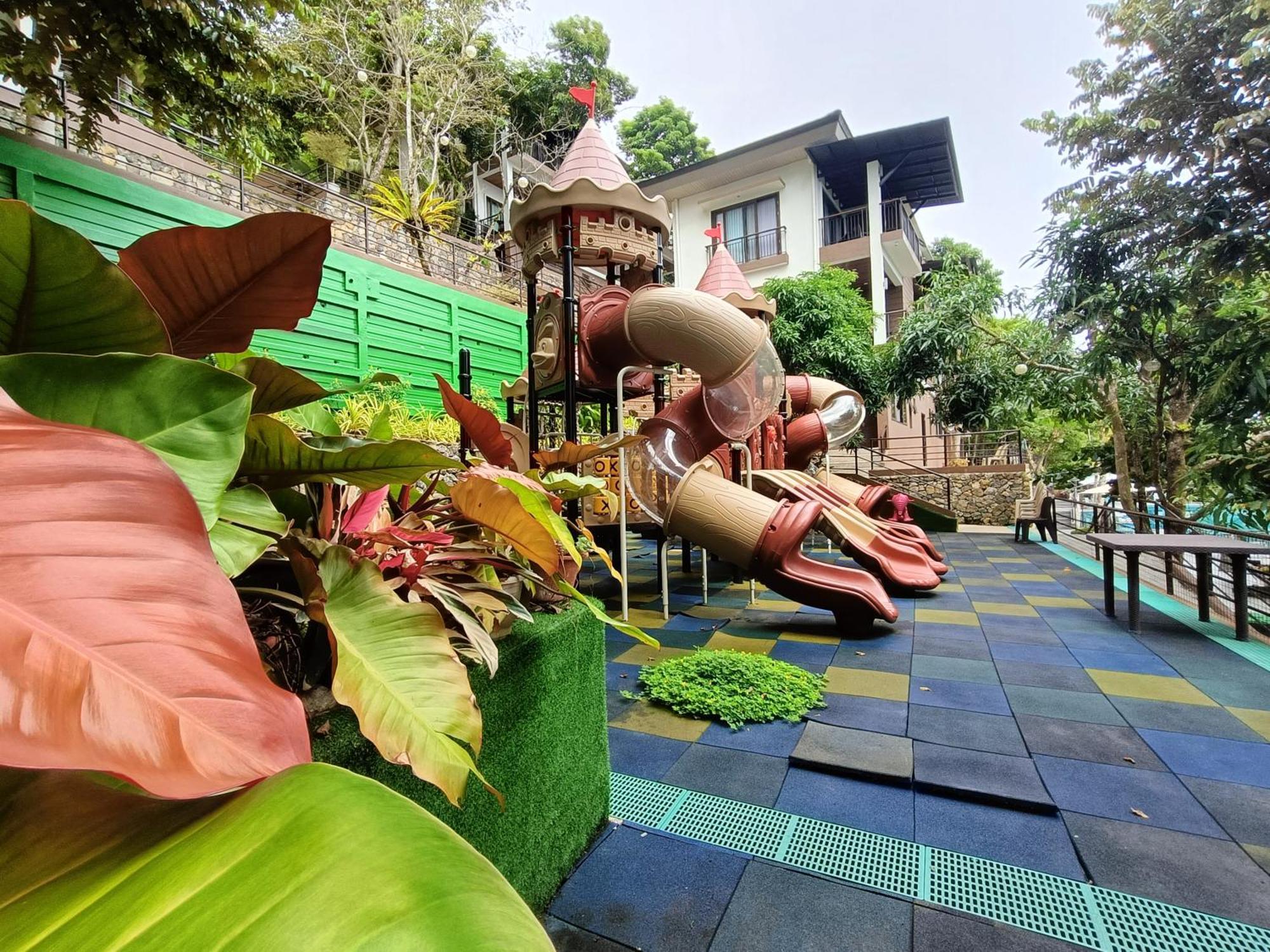 Mist Mountain Resort Powered By Cocotel Cebu Exterior photo