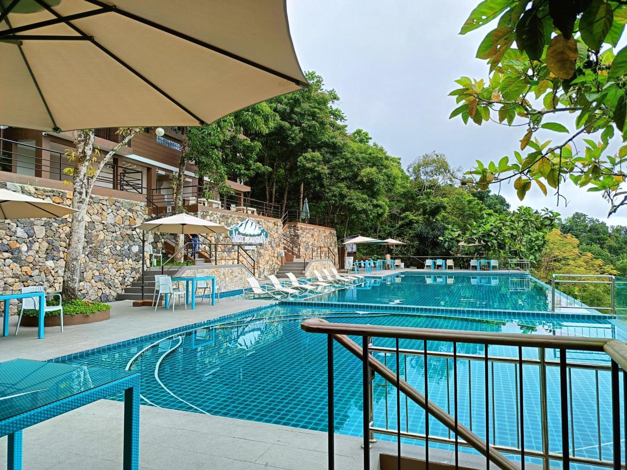 Mist Mountain Resort Powered By Cocotel Cebu Exterior photo